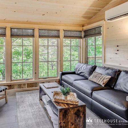 The Blackjack Oak In Treehouse Grove At Norton Creek Gatlinburg Exteriér fotografie
