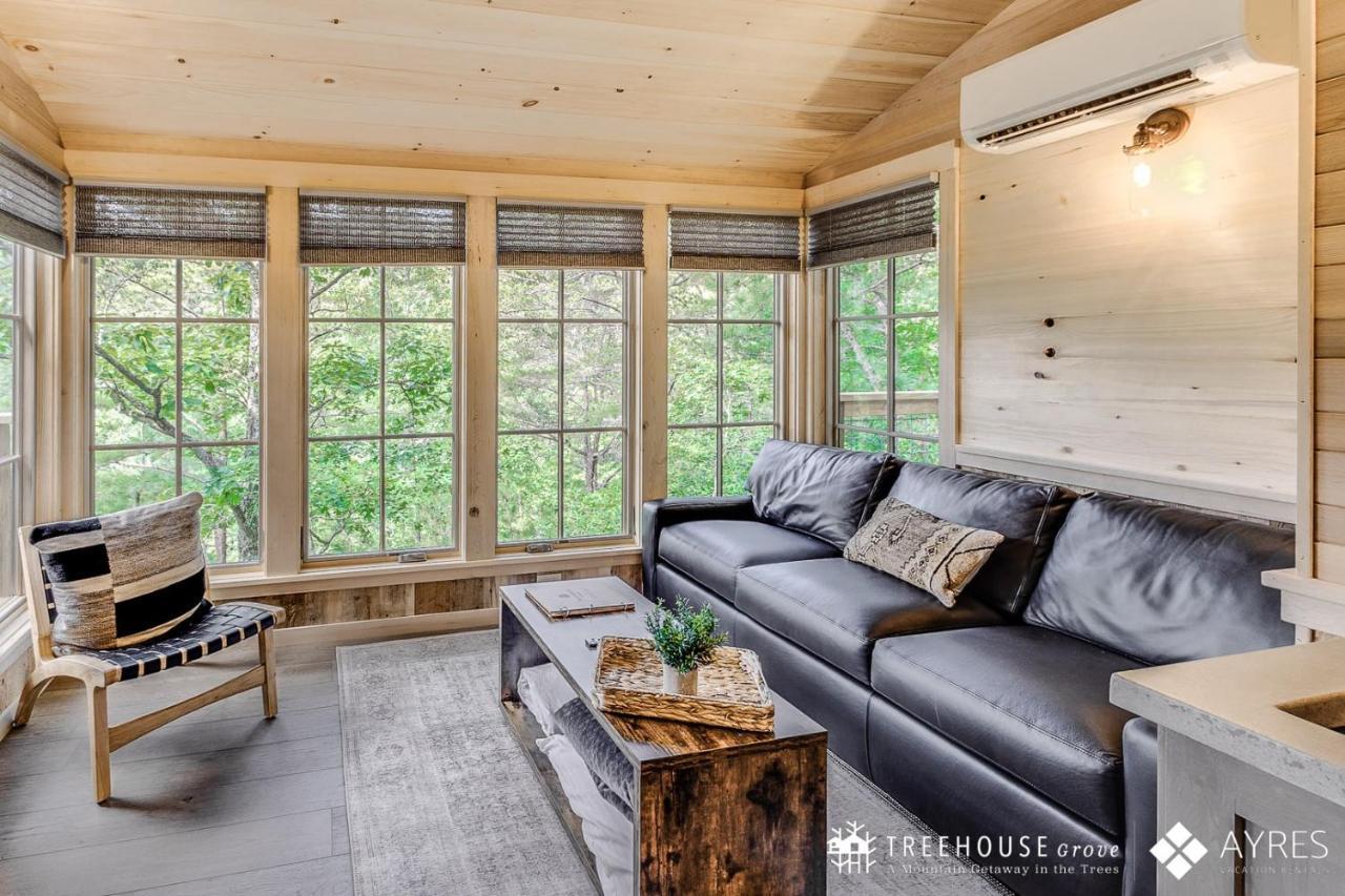 The Blackjack Oak In Treehouse Grove At Norton Creek Gatlinburg Exteriér fotografie