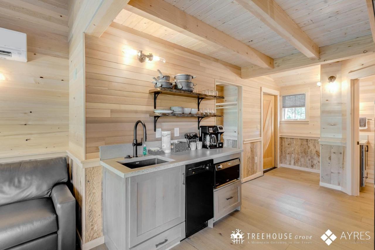 The Blackjack Oak In Treehouse Grove At Norton Creek Gatlinburg Exteriér fotografie